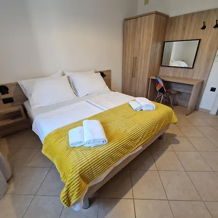 Villa House Olive Bay View *