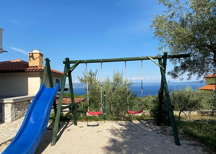 House Olive Bay View